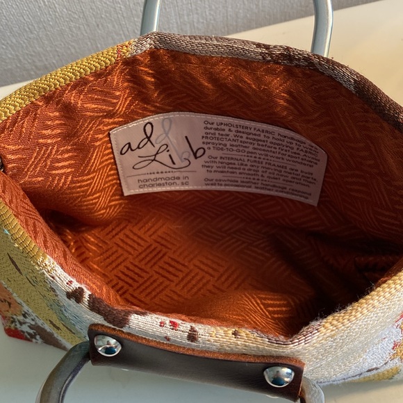 Add Libb D ring handbag - hand made - unique - like new - Picture 4 of 7